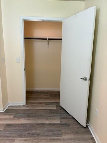 619 N Vionett Lane, Texas City, TX 77591