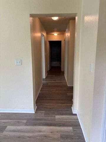 619 N Vionett Lane, Texas City, TX 77591