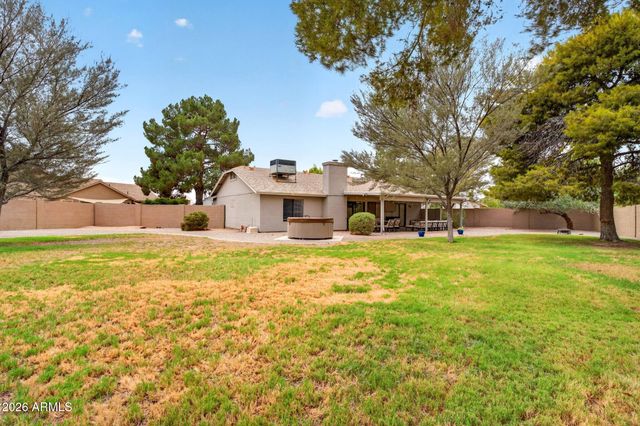 1211 N LEOMA Court, Chandler, AZ 85225