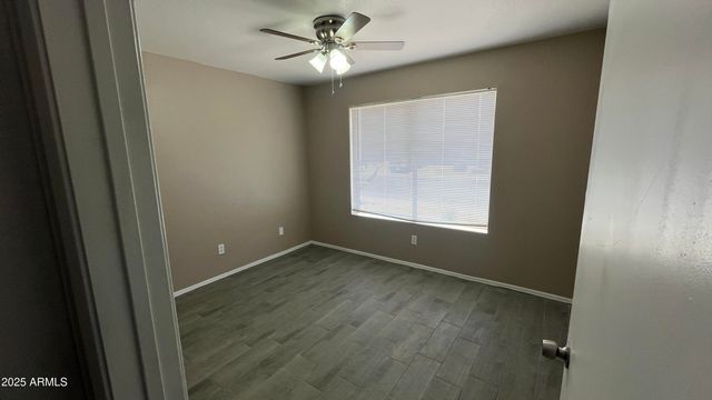 1690 E Countrywalk Lane, Chandler, AZ 85225