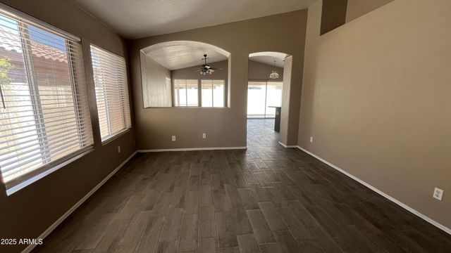 1690 E Countrywalk Lane, Chandler, AZ 85225