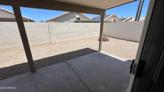 1690 E Countrywalk Lane, Chandler, AZ 85225