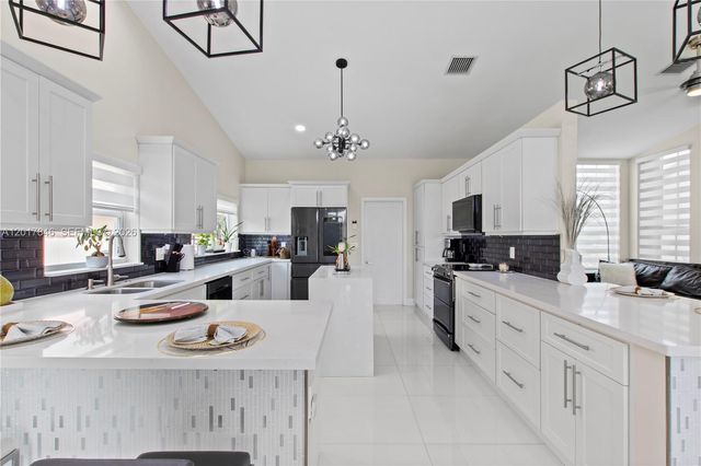 3700 SW 149th Ter, Miramar, FL 33027