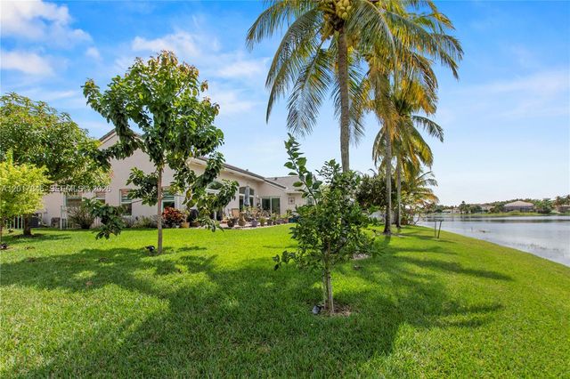 3700 SW 149th Ter, Miramar, FL 33027