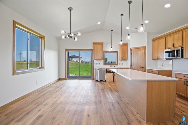 1108 N Slate Ave Avenue, Brandon, SD 57005