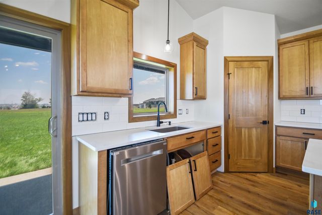 1108 N Slate Ave Avenue, Brandon, SD 57005