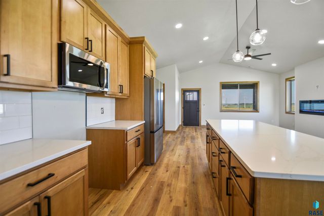 1108 N Slate Ave Avenue, Brandon, SD 57005