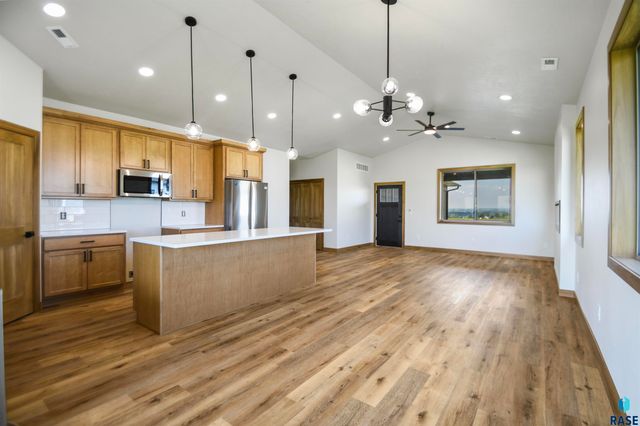 1108 N Slate Ave Avenue, Brandon, SD 57005