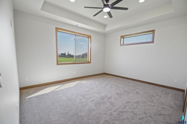 1108 N Slate Ave Avenue, Brandon, SD 57005