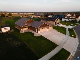 1108 N Slate Ave Avenue, Brandon, SD 57005
