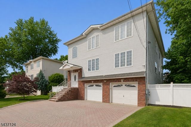 1411 Mopsick Ave, Linden City, NJ 07036
