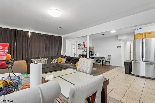 1411 Mopsick Ave, Linden City, NJ 07036