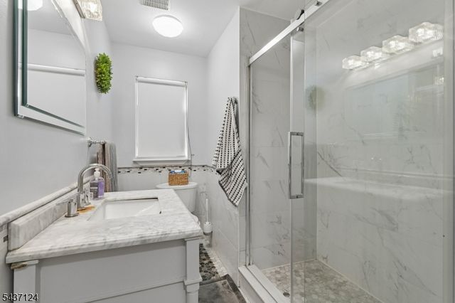 1411 Mopsick Ave, Linden City, NJ 07036