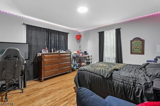 1411 Mopsick Ave, Linden City, NJ 07036
