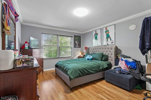 1411 Mopsick Ave, Linden City, NJ 07036