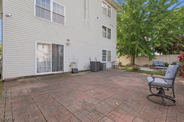 1411 Mopsick Ave, Linden City, NJ 07036