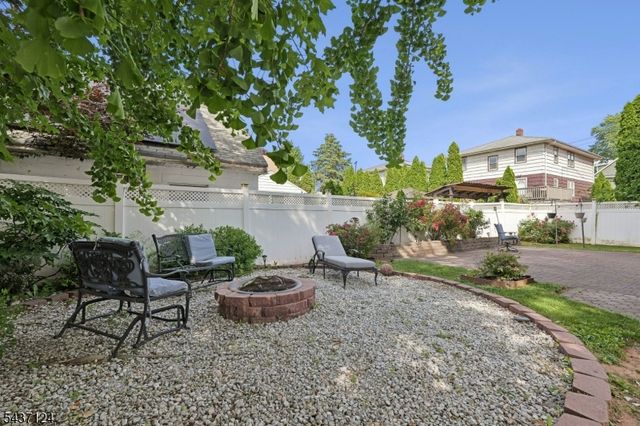 1411 Mopsick Ave, Linden City, NJ 07036