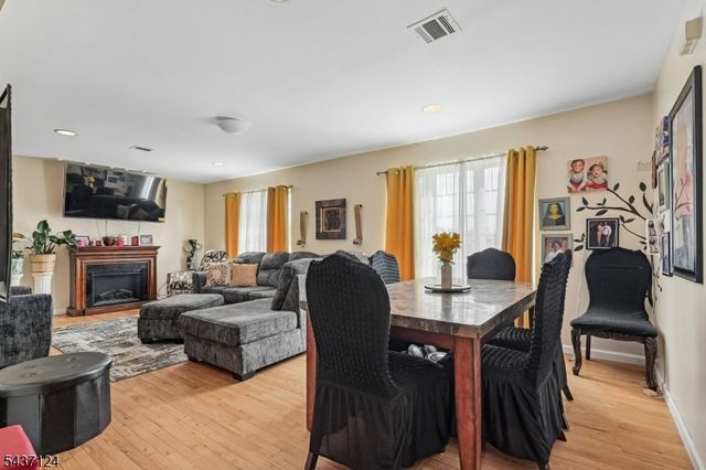 1411 Mopsick Ave, Linden City, NJ 07036