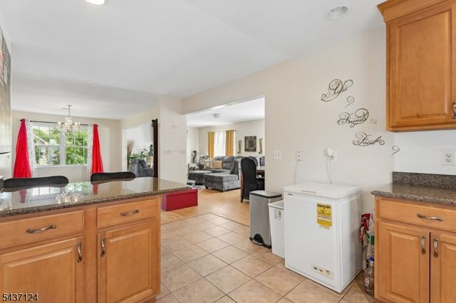 1411 Mopsick Ave, Linden City, NJ 07036