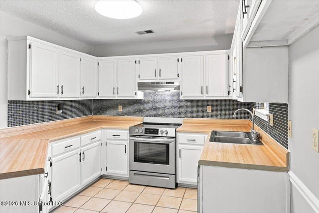 5871 Kentwood, Horn Lake, MS 38637