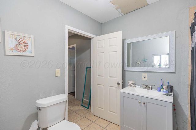 401 N Poplar Street, Stratford, TX 79084