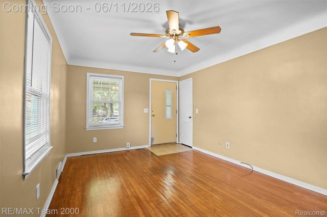 3130 Chestnut Street, Dearborn, MI 48124