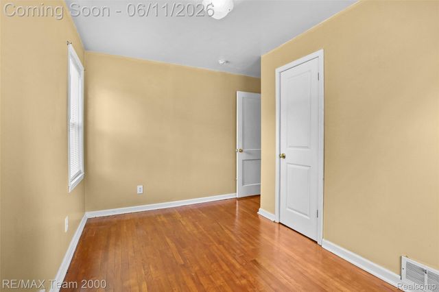 3130 Chestnut Street, Dearborn, MI 48124