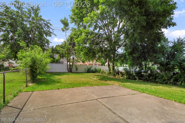 3130 Chestnut Street, Dearborn, MI 48124