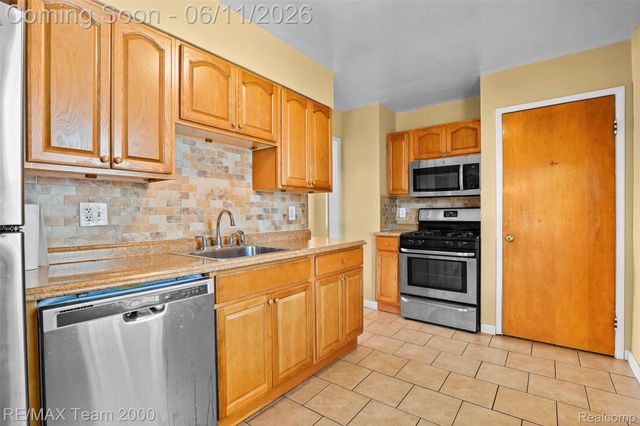 3130 Chestnut Street, Dearborn, MI 48124