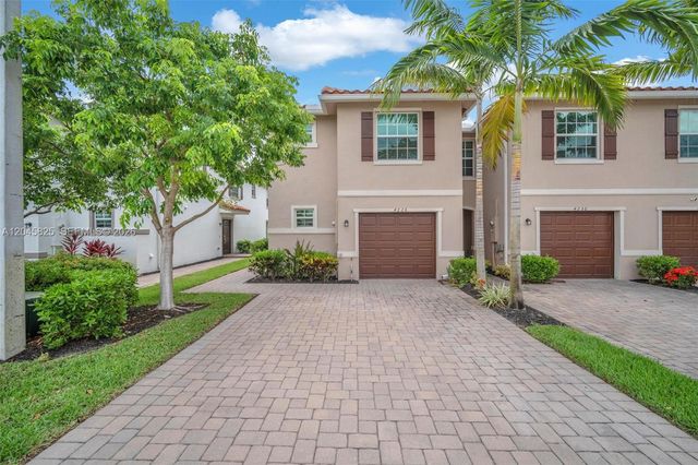 4226 Bent River Rd, Lake Worth, FL 33467