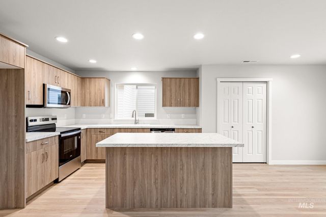 1640 Celina St, Middleton, ID 83644