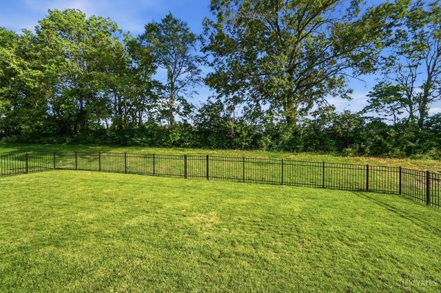 1261 Trailhead Place, Harrison, OH 45030