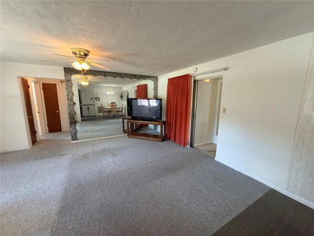 6135 E ONEIDA STREET, Inverness, FL 34452