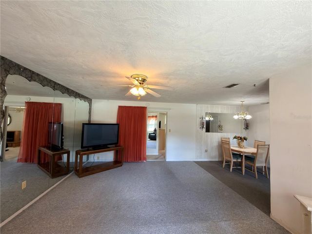 6135 E ONEIDA STREET, Inverness, FL 34452