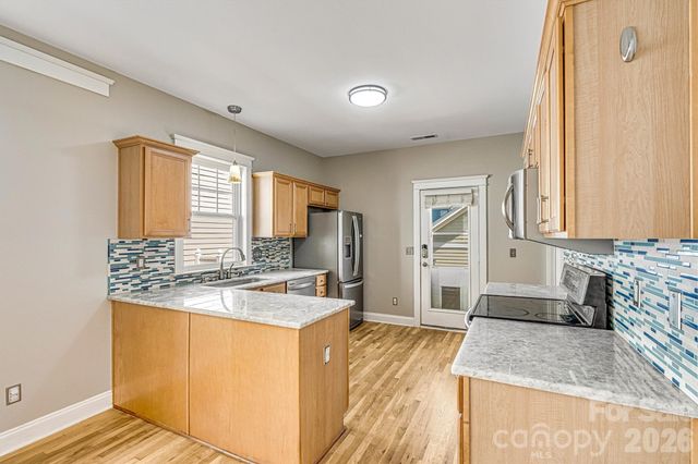 6747 E Douglas Park Drive, Huntersville, NC 28078