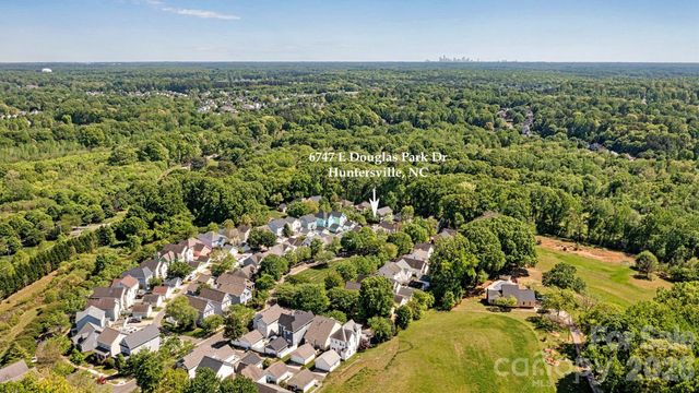 6747 E Douglas Park Drive, Huntersville, NC 28078