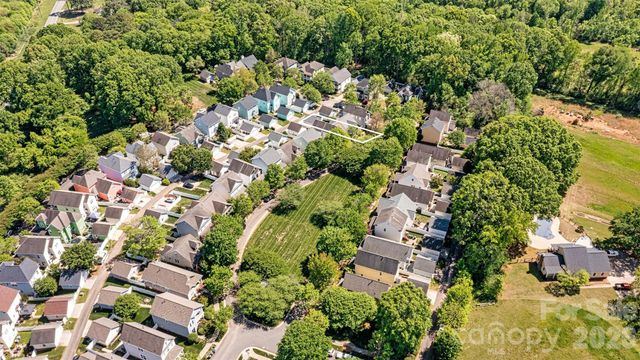 6747 E Douglas Park Drive, Huntersville, NC 28078