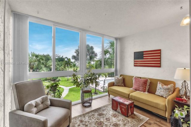 1402 NW 80th Avenue 310, Margate, FL 33063