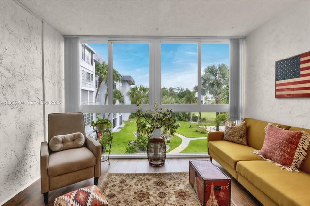 1402 NW 80th Avenue 310, Margate, FL 33063