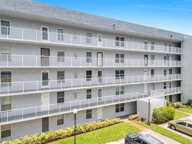 1402 NW 80th Avenue 310, Margate, FL 33063