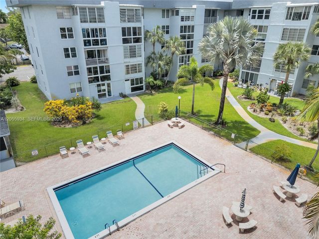 1402 NW 80th Avenue 310, Margate, FL 33063