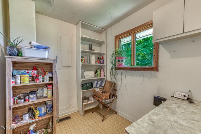 120 Cash Avenue, Blountville, TN 37617