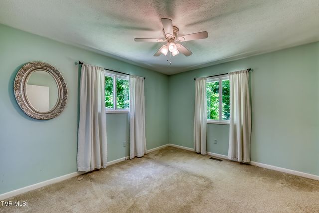 120 Cash Avenue, Blountville, TN 37617