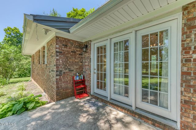 120 Cash Avenue, Blountville, TN 37617