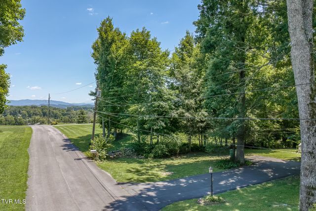120 Cash Avenue, Blountville, TN 37617