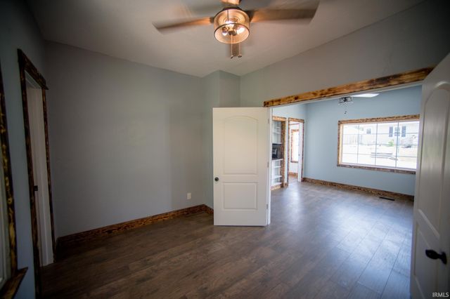 504 W 6th Street, Bicknell, IN 47512