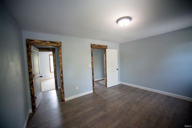 504 W 6th Street, Bicknell, IN 47512