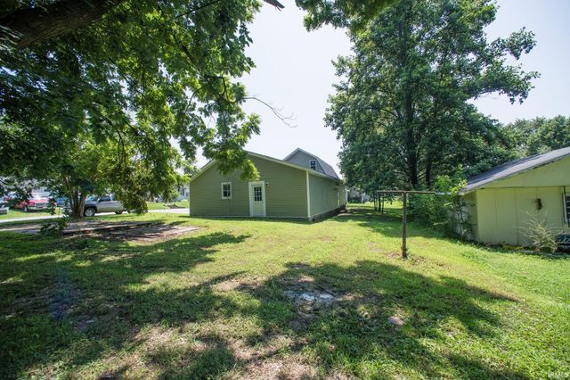 504 W 6th Street, Bicknell, IN 47512
