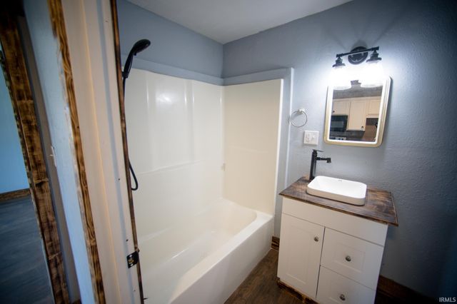 504 W 6th Street, Bicknell, IN 47512