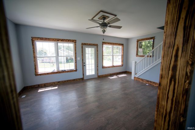 504 W 6th Street, Bicknell, IN 47512